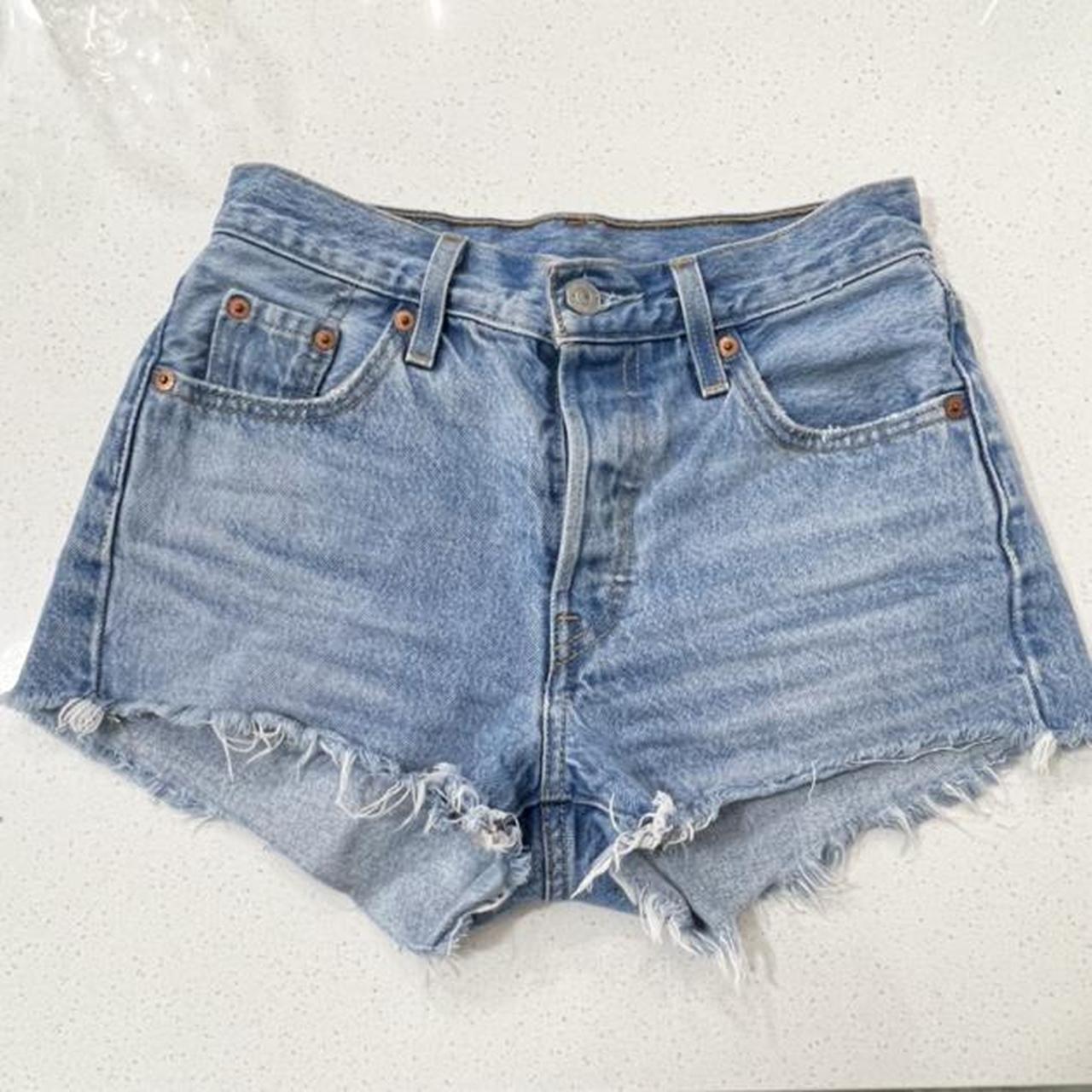 levis 501 shorts size 23