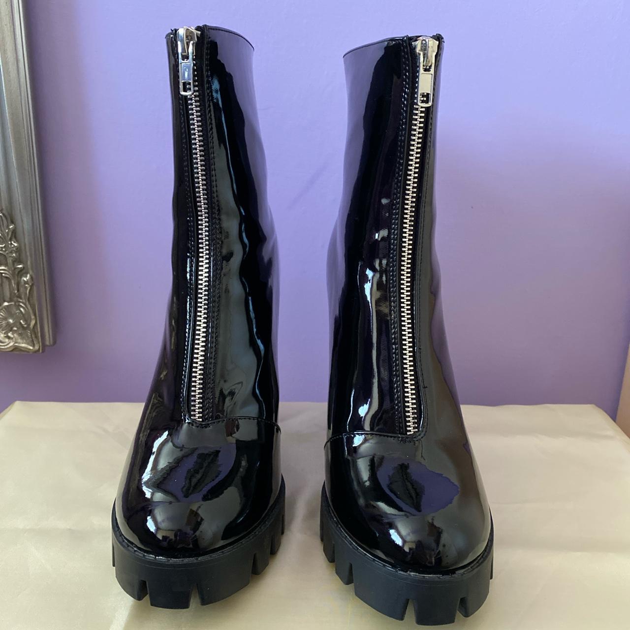 EGO Women's Black Boots Depop
