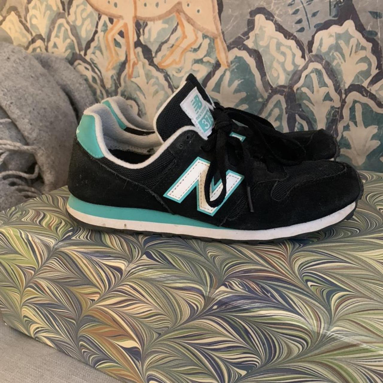 black new balance trainers size 6