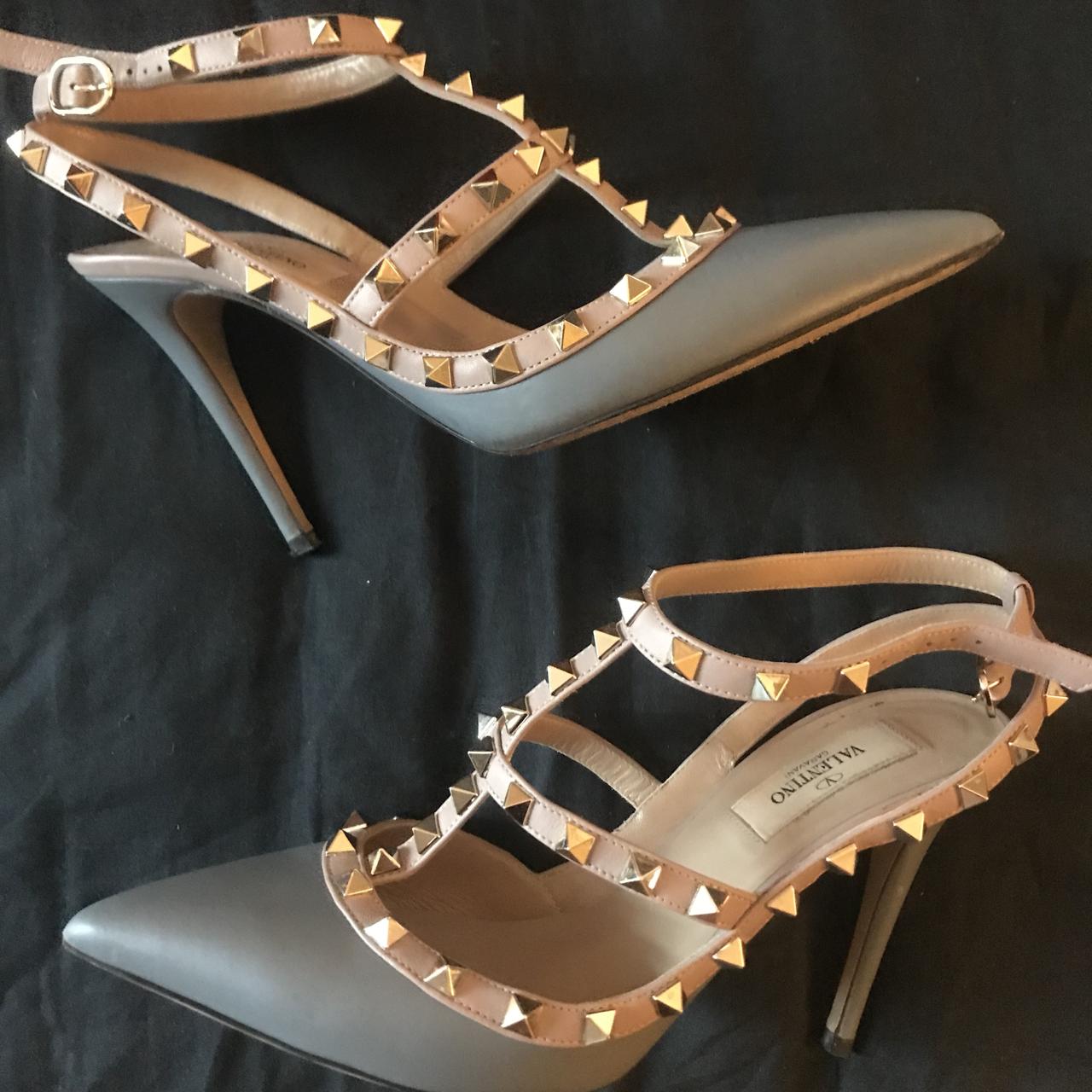 Valentino rockstud clearance heels price