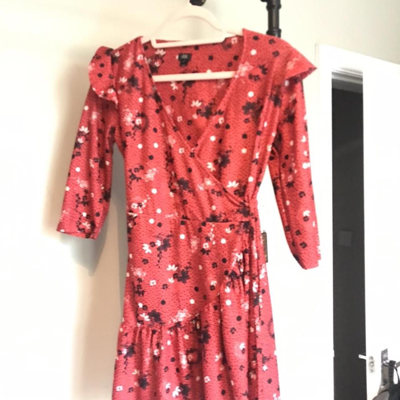 River Island Red Floral Wrap Dress Looooove But Depop 0717