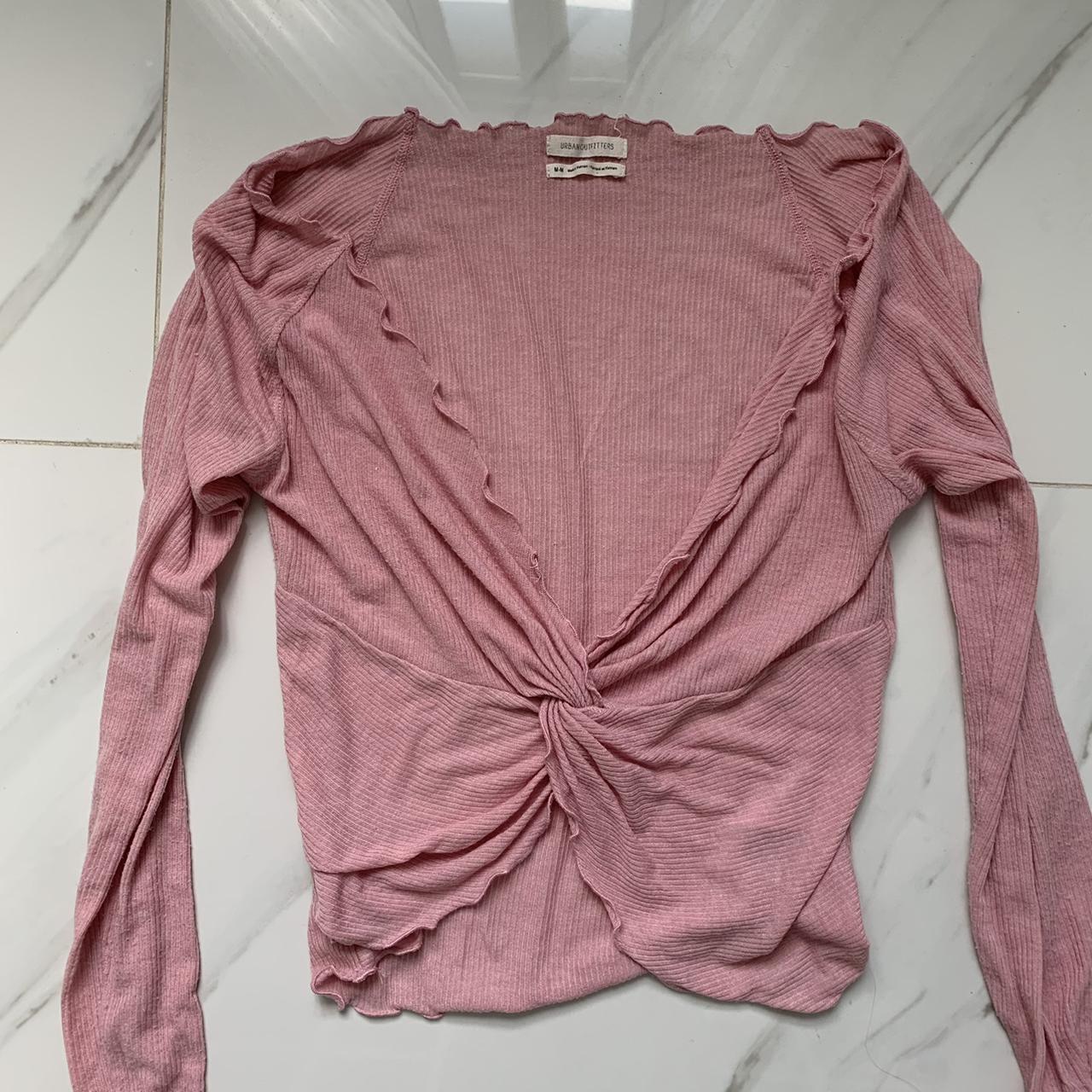 😍😍😍😍 ribbed pale pink UO twist front top!! So nice... - Depop