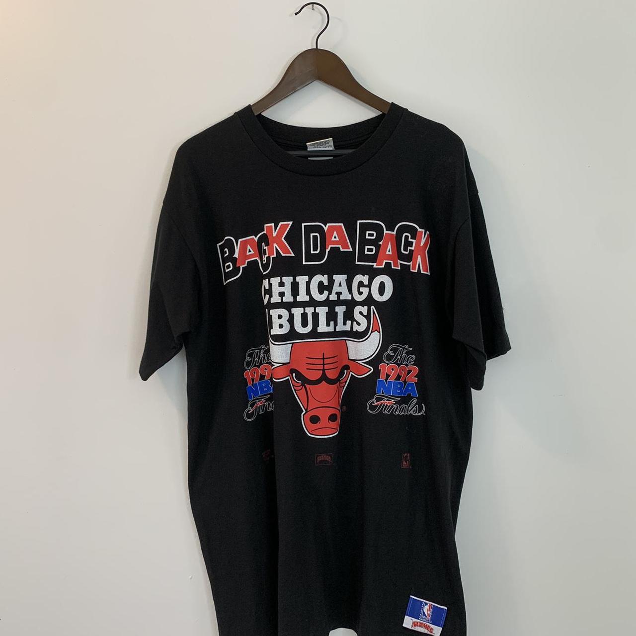 Vintage CHICAGO BULLS T-Shirt 1991 1992 year back 2 back