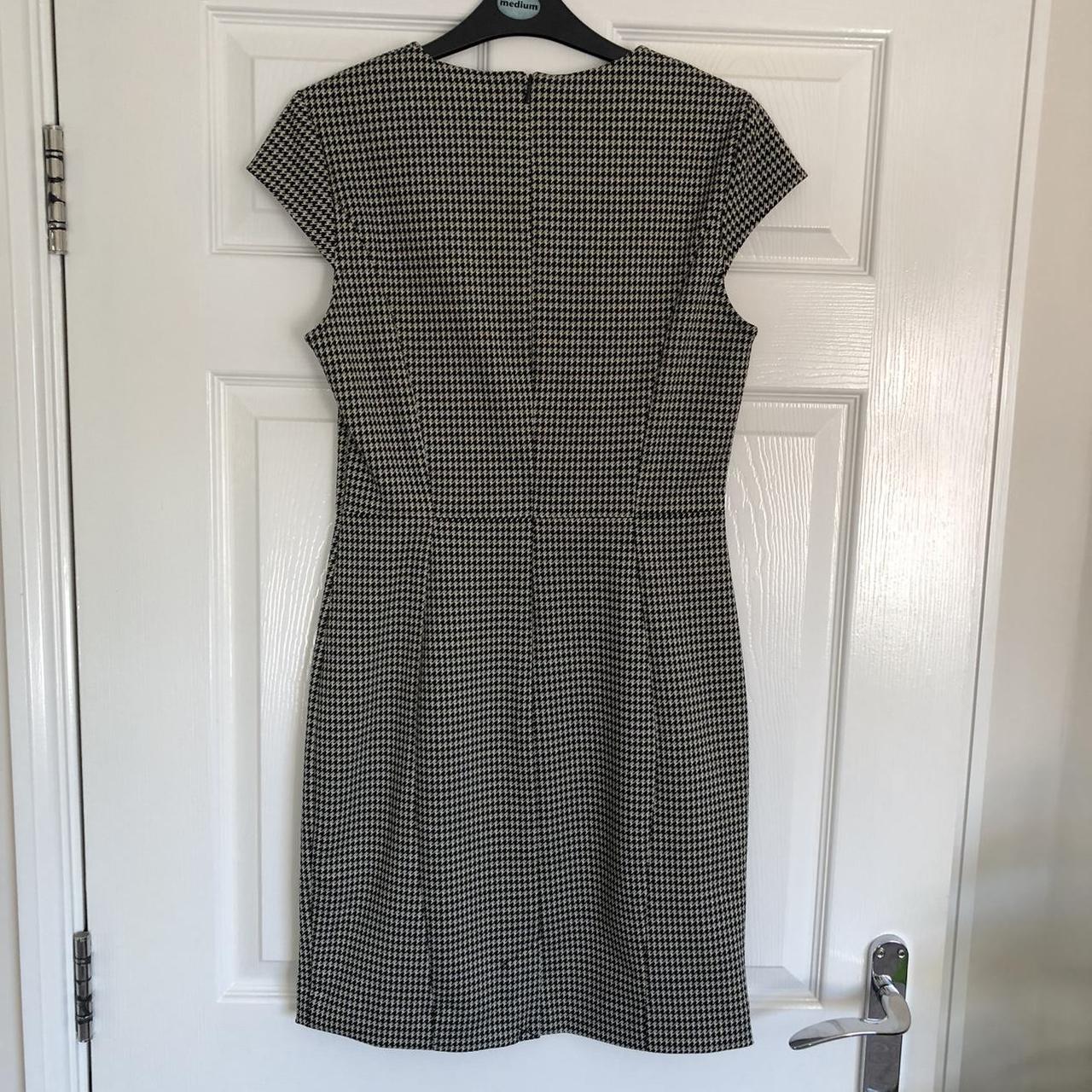 H&M work dress. Never worn but tags removed.... Depop