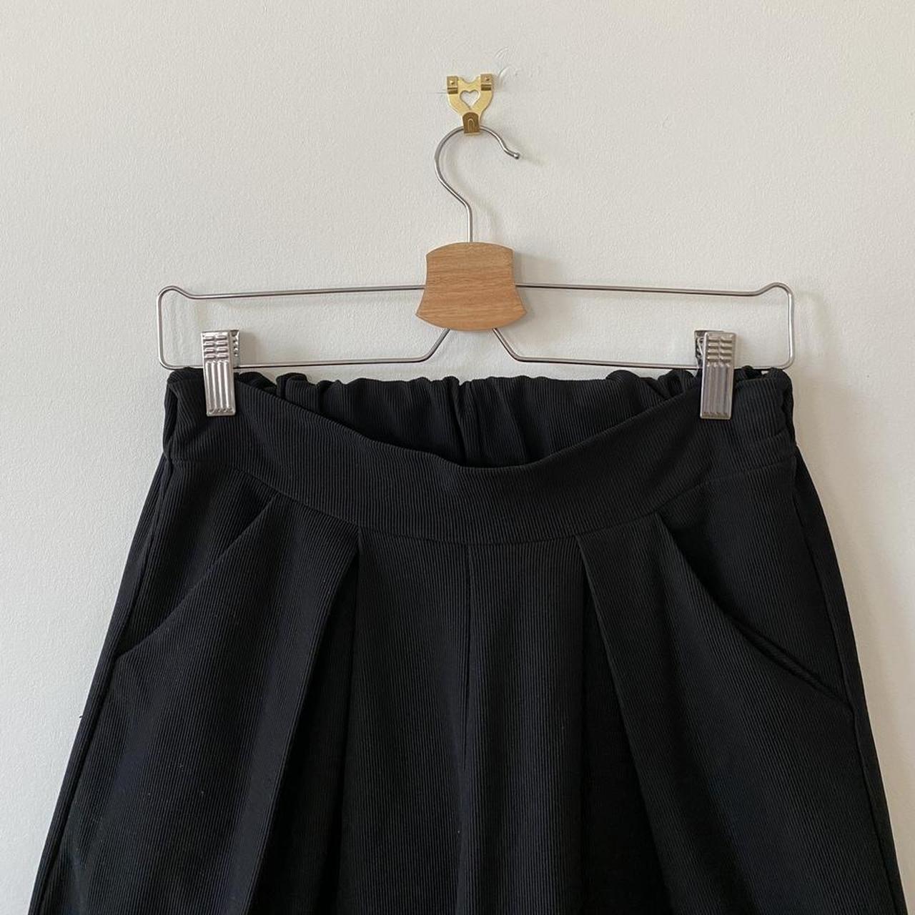 Women's Black Trousers | Depop