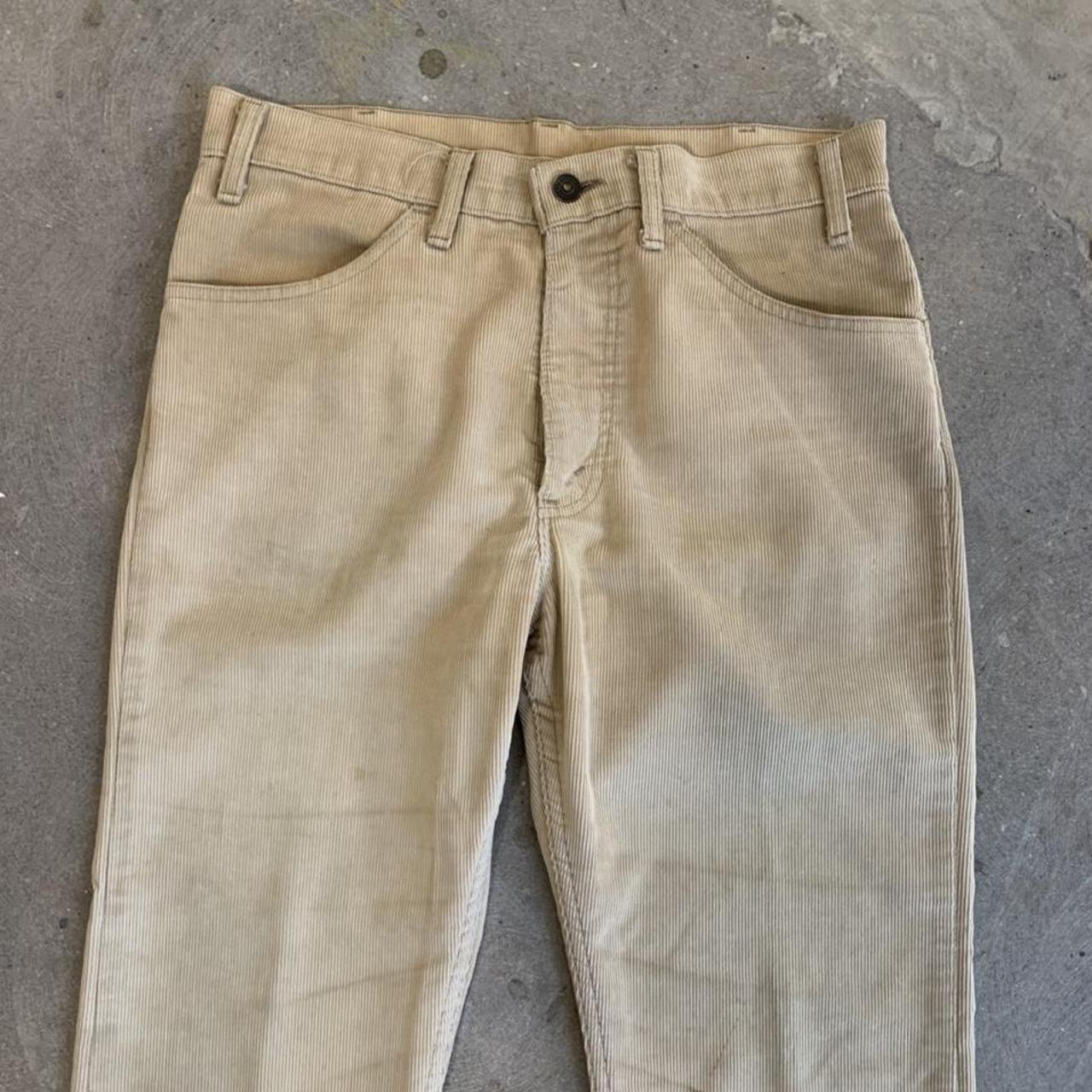 Levi's Men's Cream Trousers | Depop