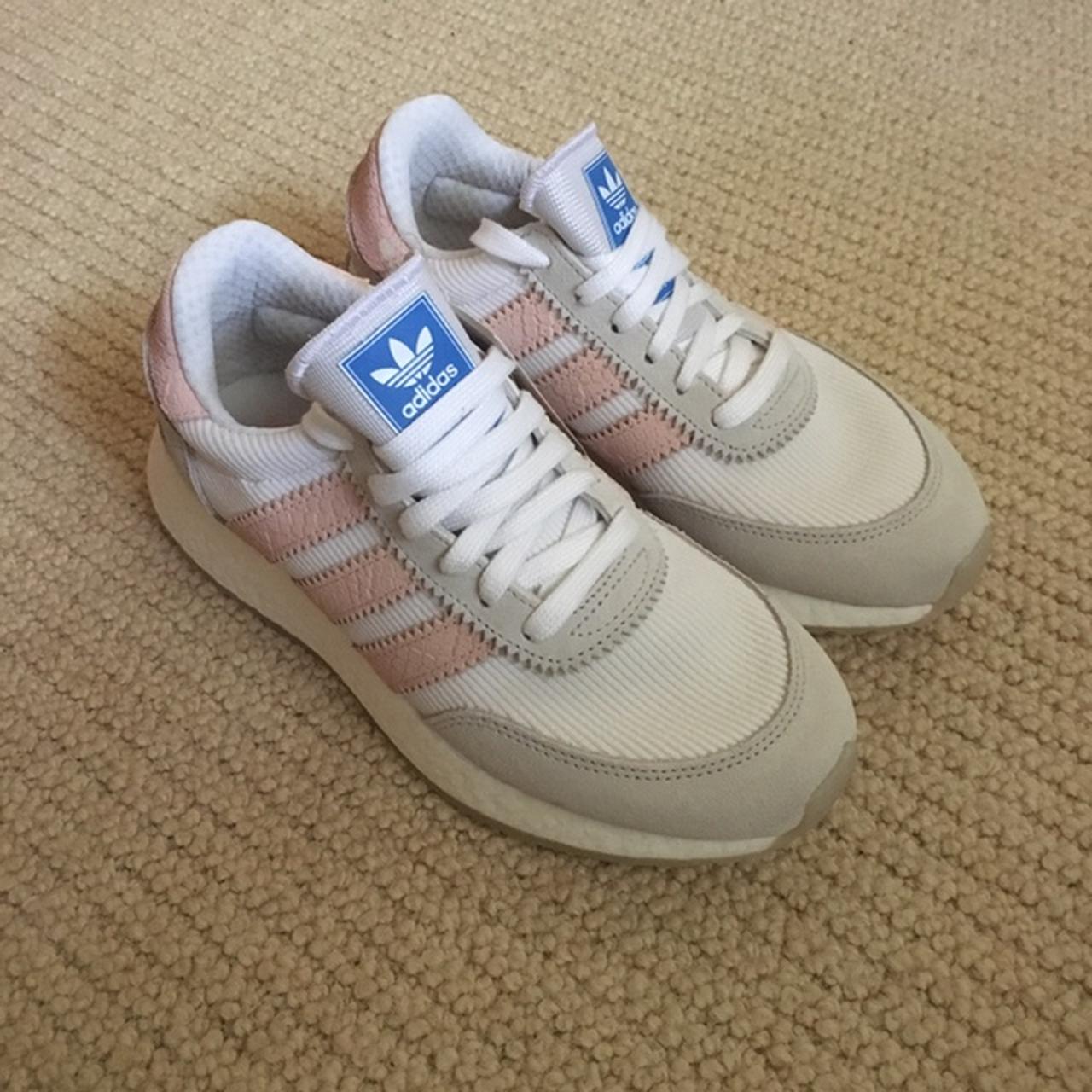 Adidas originals i-5923 trainers in white and outlet pink