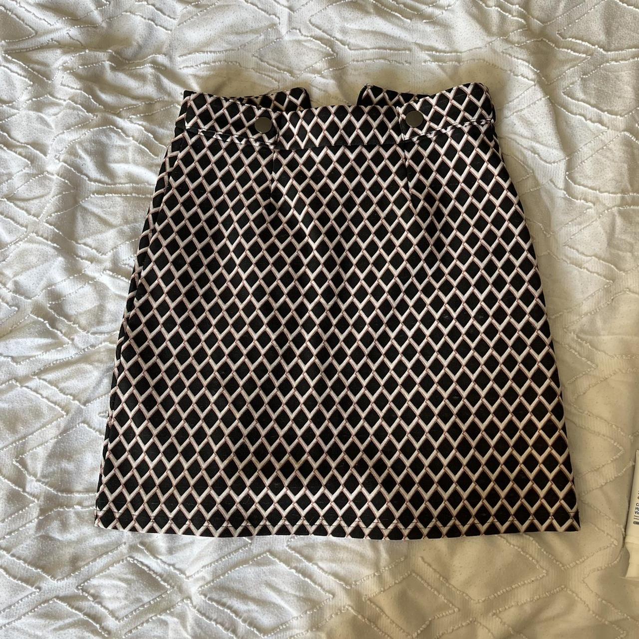 Geometric pattern print work corporate office skirt.... - Depop