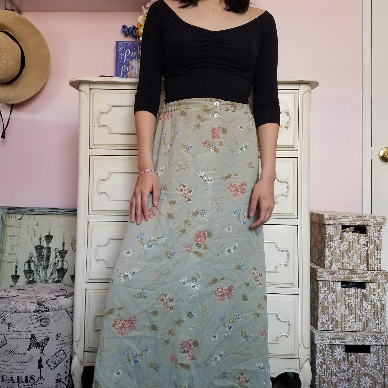 90s maxi hotsell skirt button