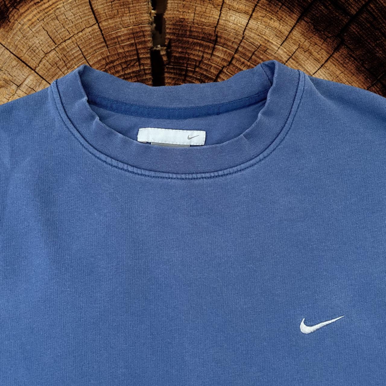 nike mini swoosh crewneck