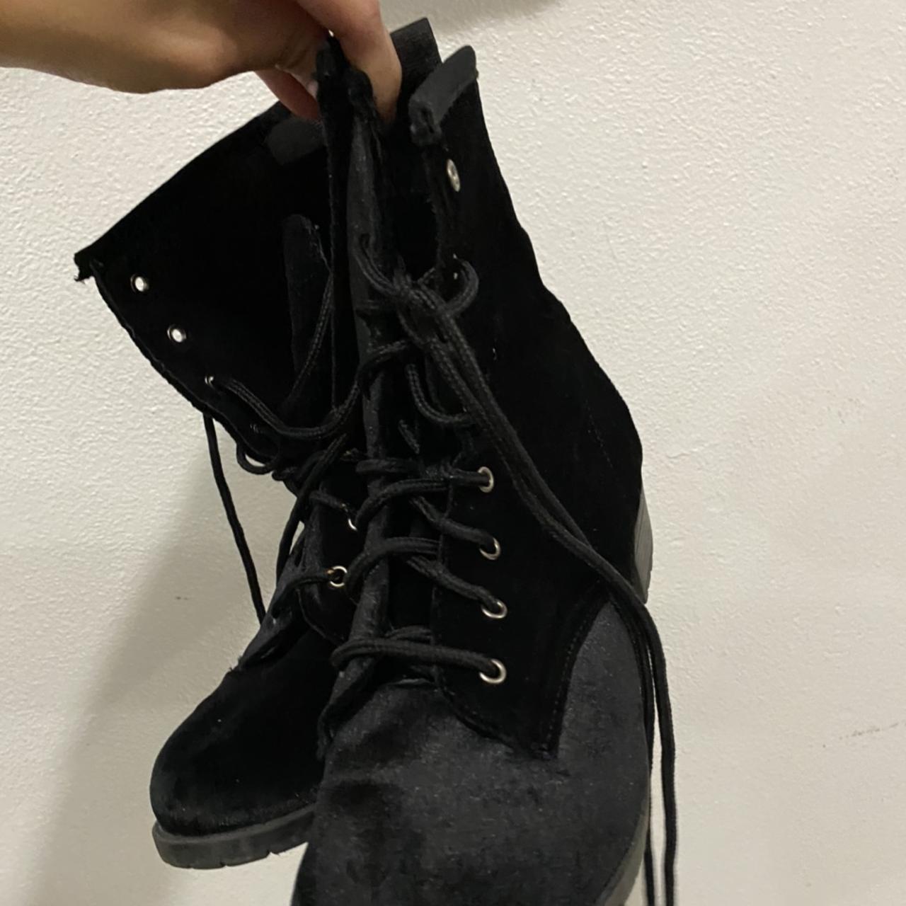 tie up combat boots