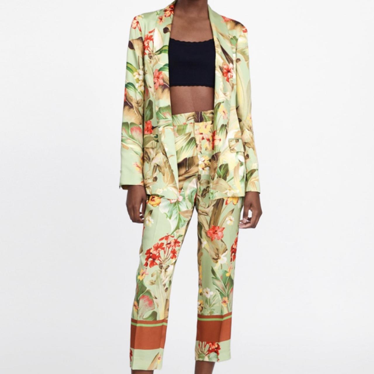 Buy Cream Color Poly Crepe Floral Print Trouser Suit | Appelle Fashion