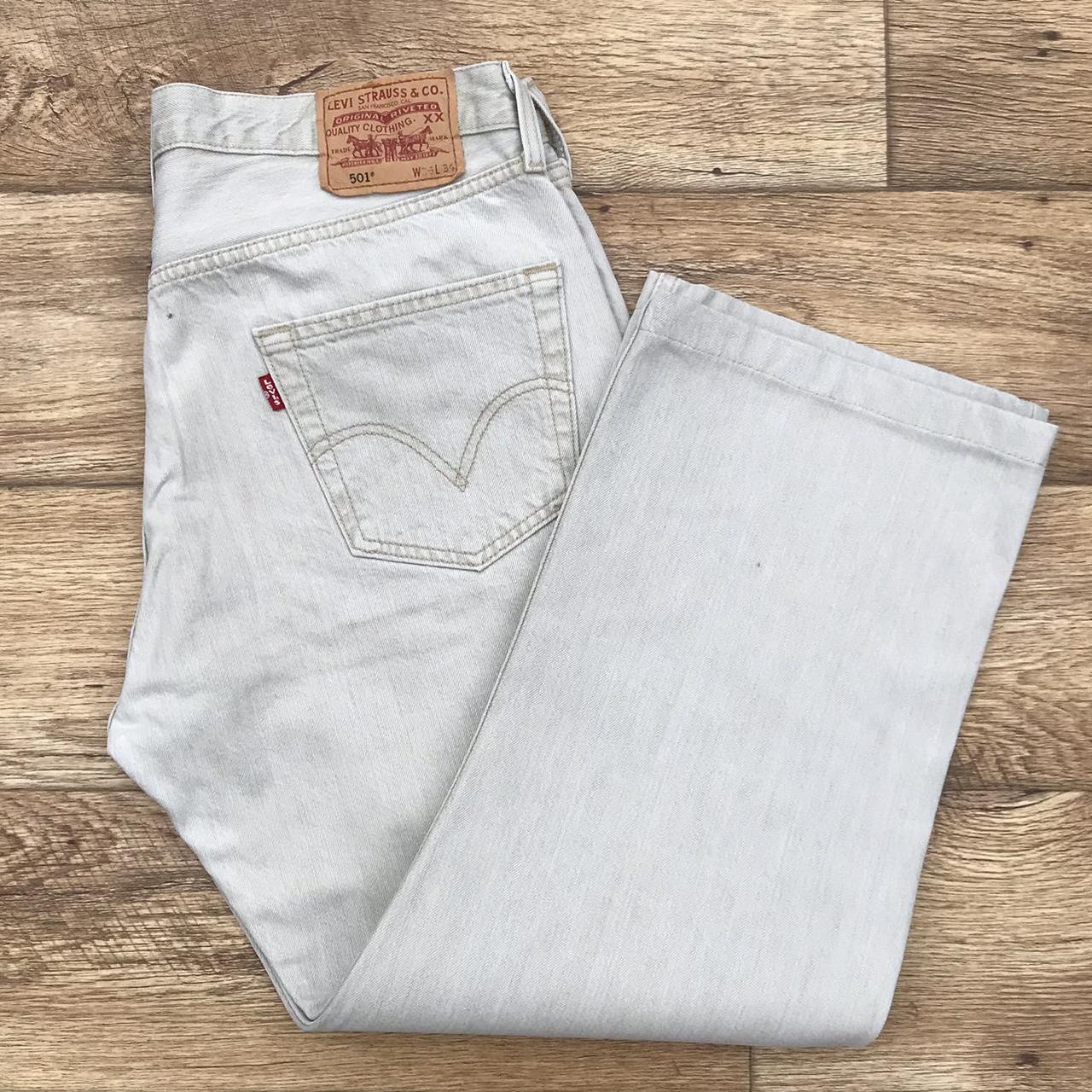 Levi's Men's Cream Jeans | Depop