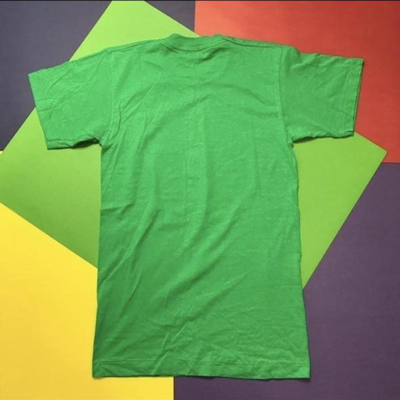Screen Stars Women's Green T-shirt (2)