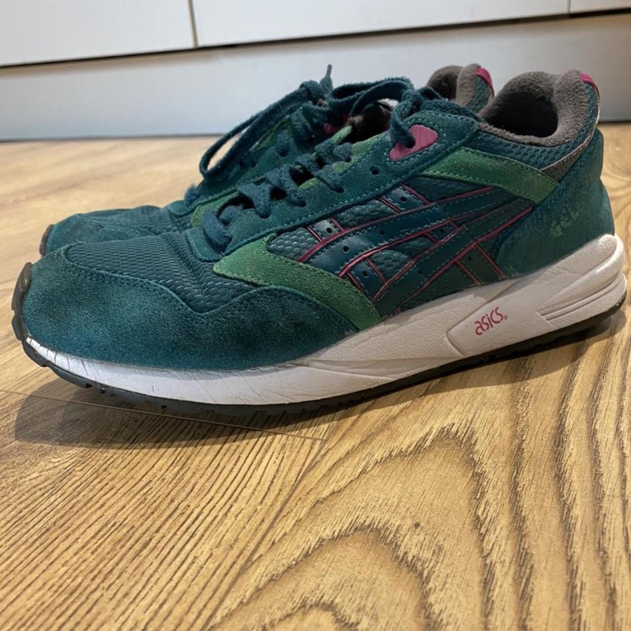 asics trainers size 8