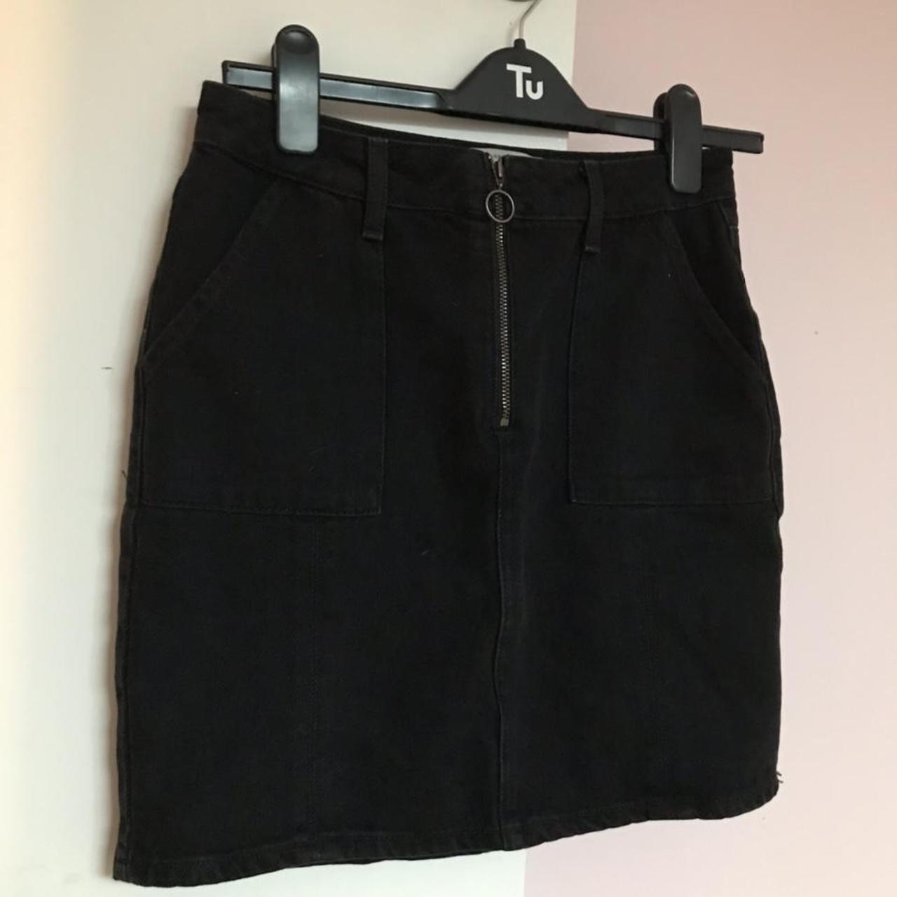 New Look Women's Black Skirt | Depop