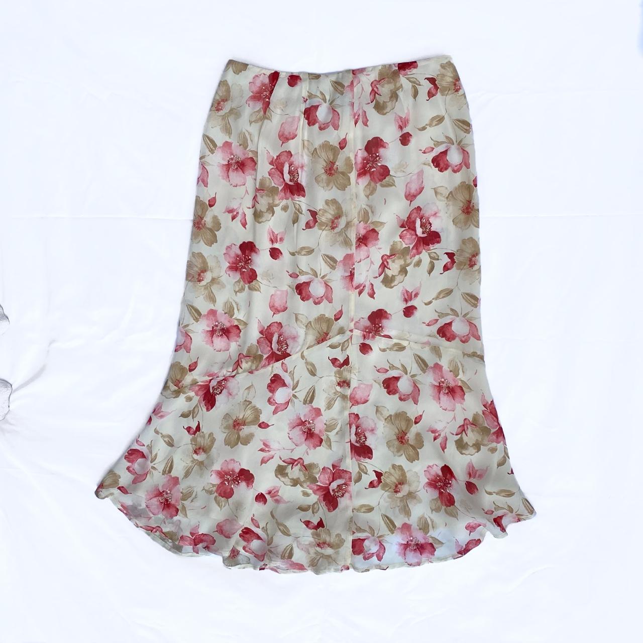 Women's Cream and Red Skirt | Depop