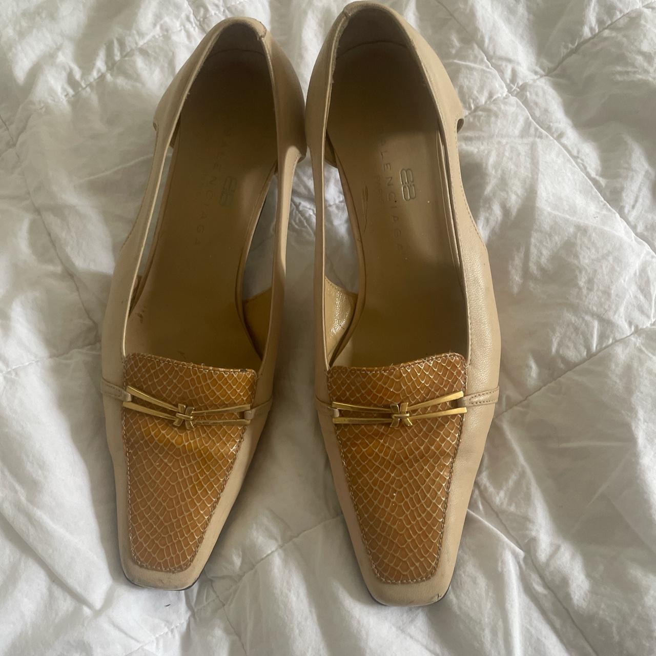 Balenciaga Women's Tan and Gold Courts | Depop