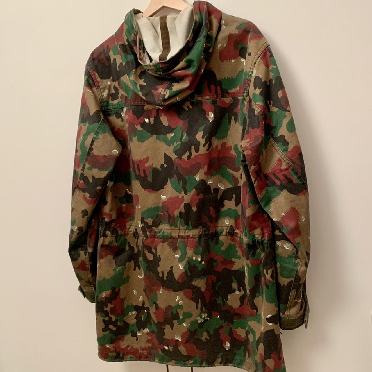 Supreme Field Parka Jacket Swiss Camo 666, RRP...