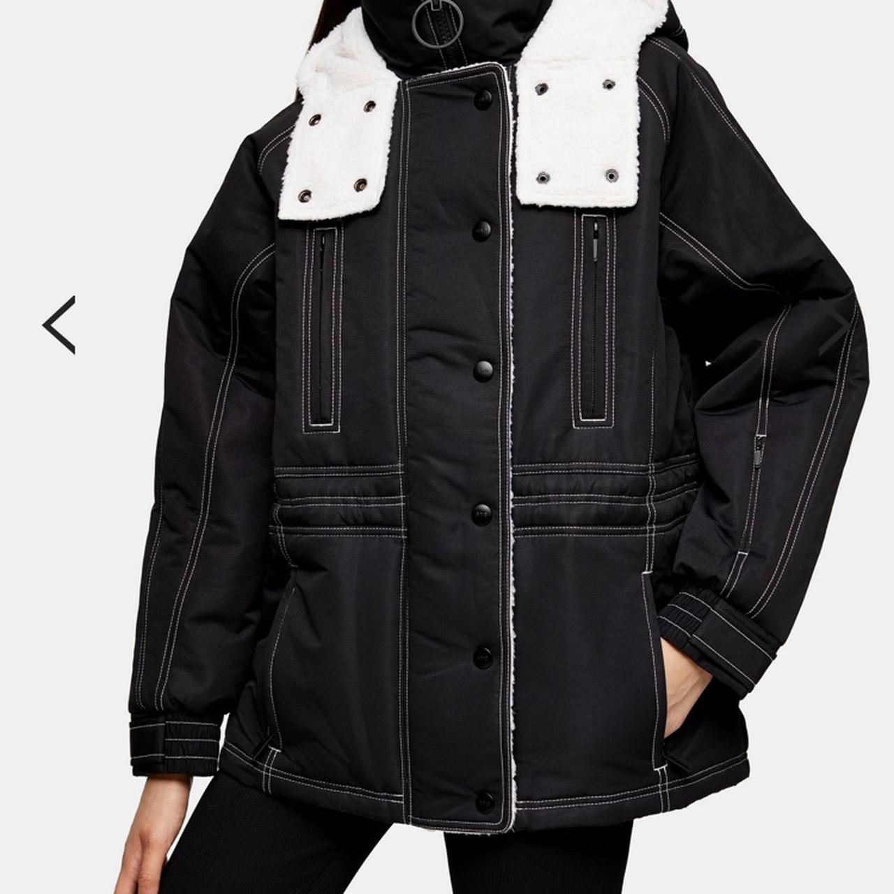 Black And White Ski Jacket By Topshop SNO - 135€ #theradicalblog  #winteroutfits #topshop