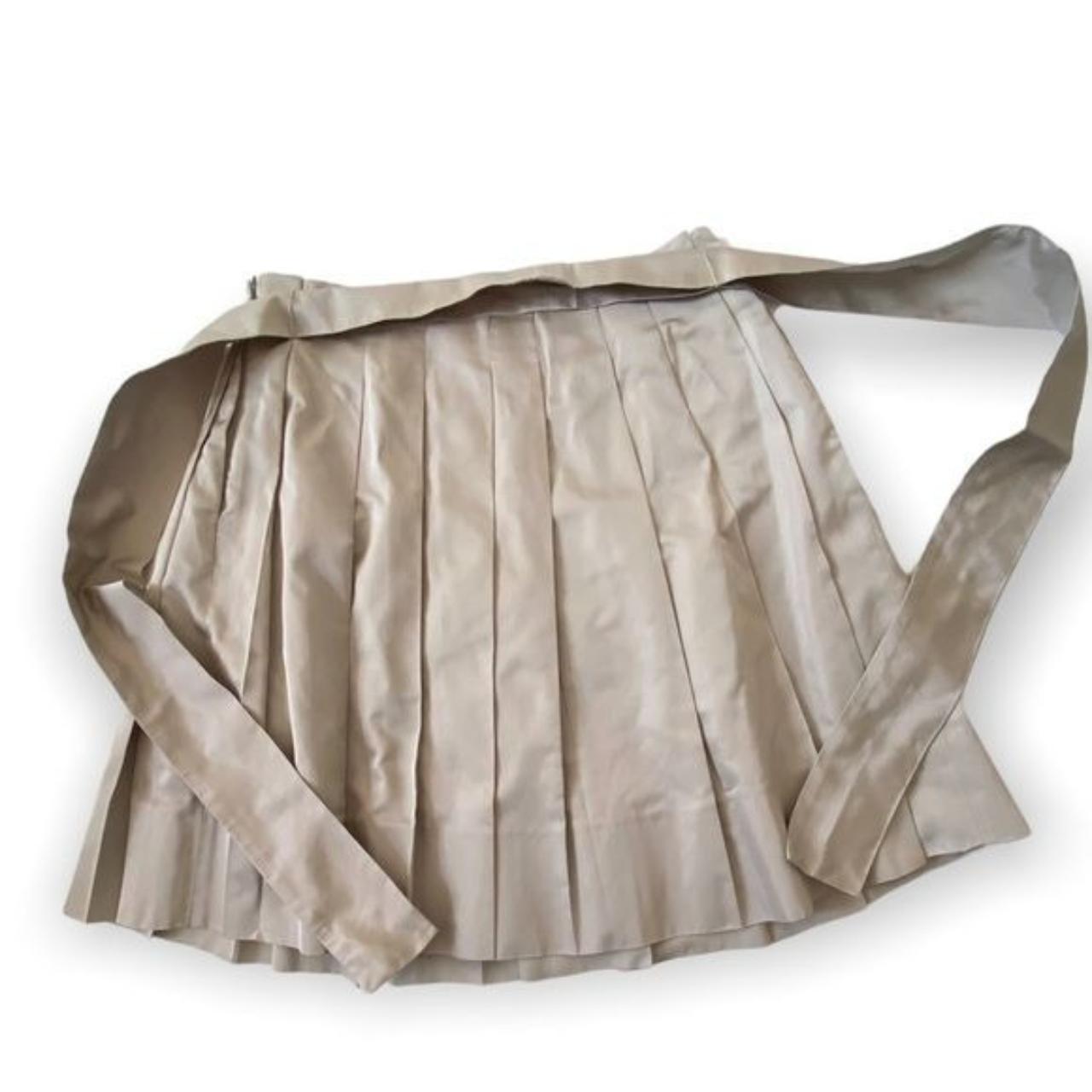 Product Image 2 - Chloé Silk Mini Skirt, Pleated,
size