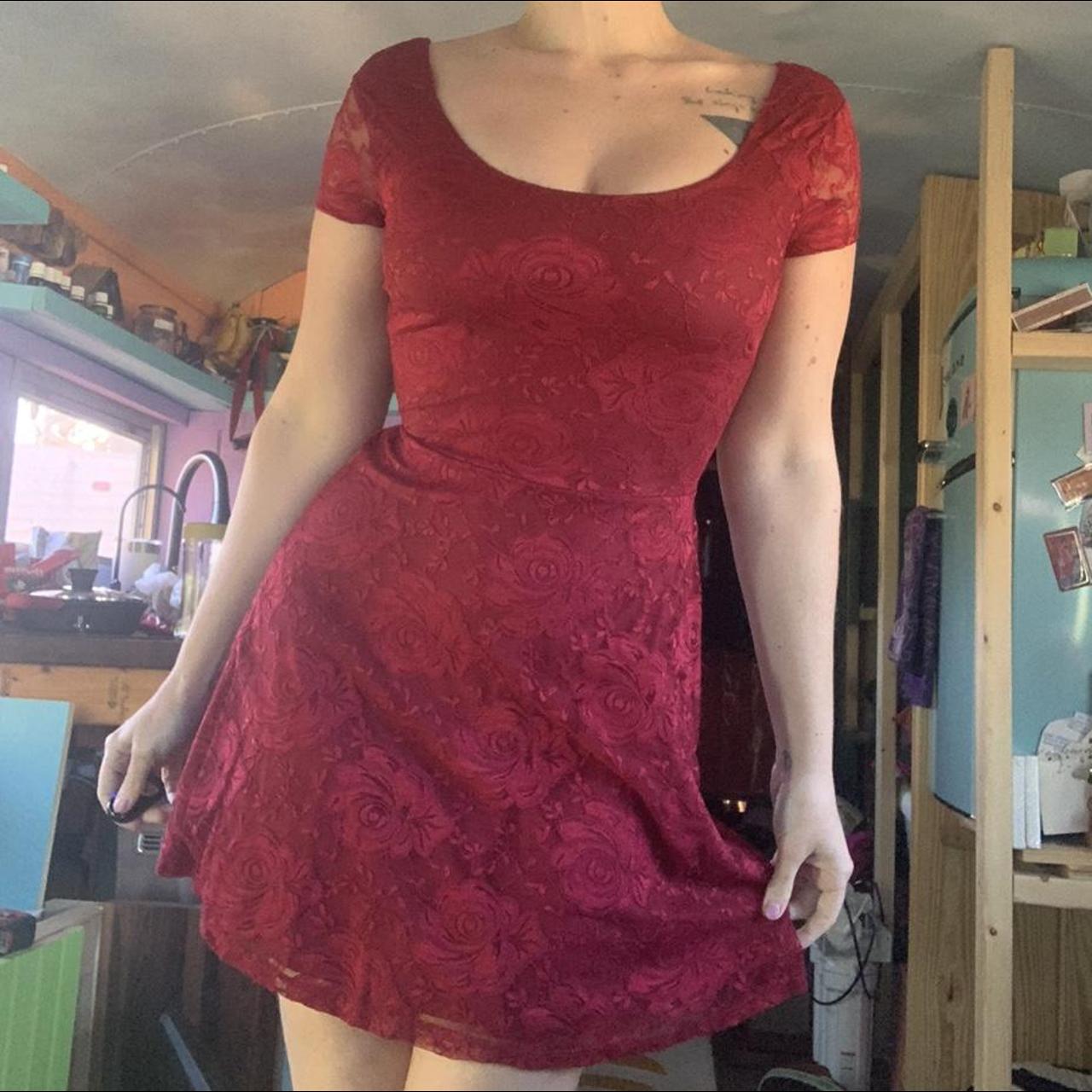 item listed by holliwould