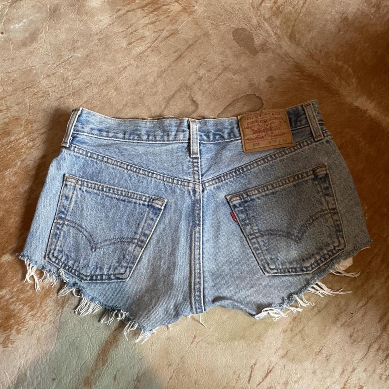 Levi's Women's Shorts | Depop