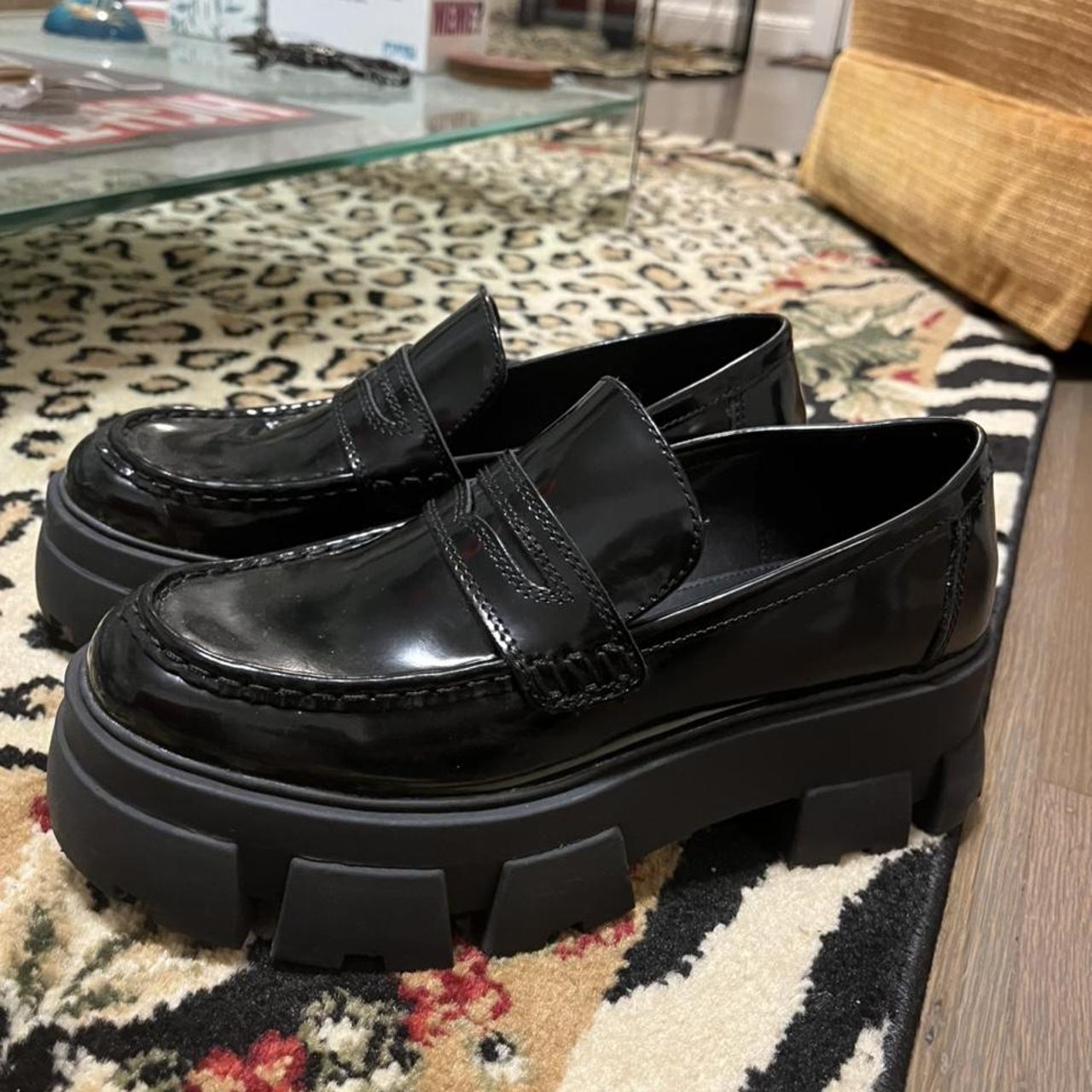 90’s style black chunky platform Aldo loafers!... - Depop
