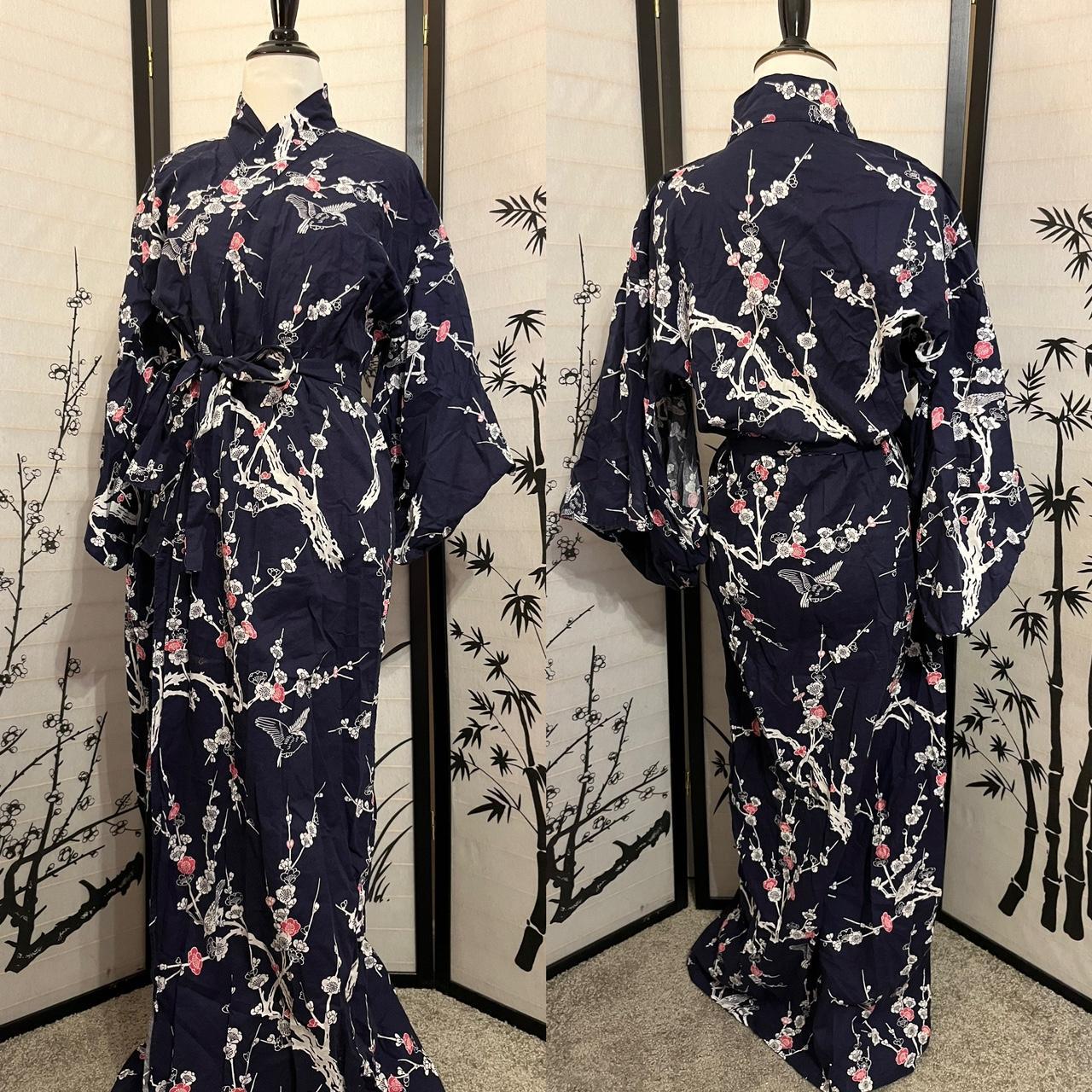 Japanese cotton short sleeve yukata (navy with... Depop