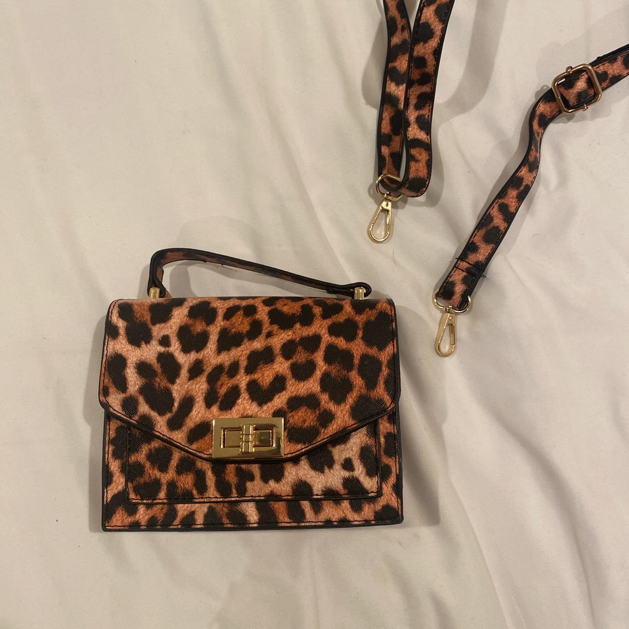 Leopard clutch 2025 forever 21