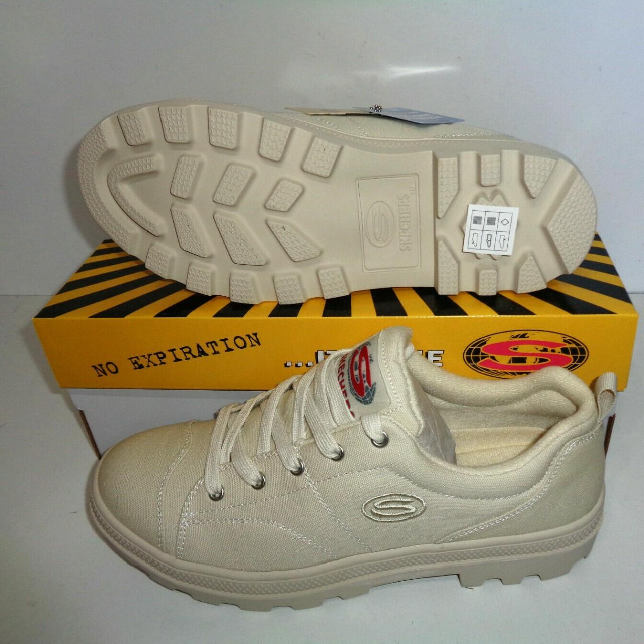 Off clearance white sketchers