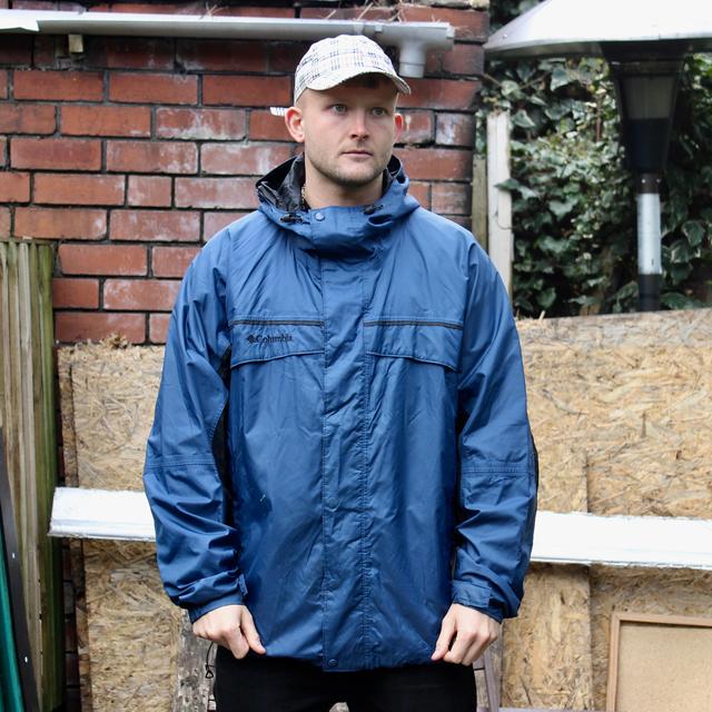 Vintage white columbia vertex jacket in a size XXL. | Depop