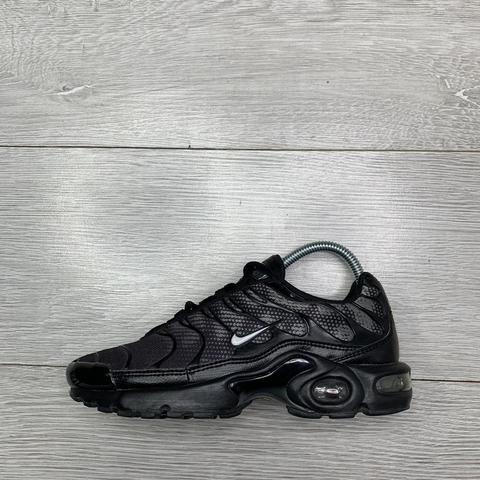 black tns size 5