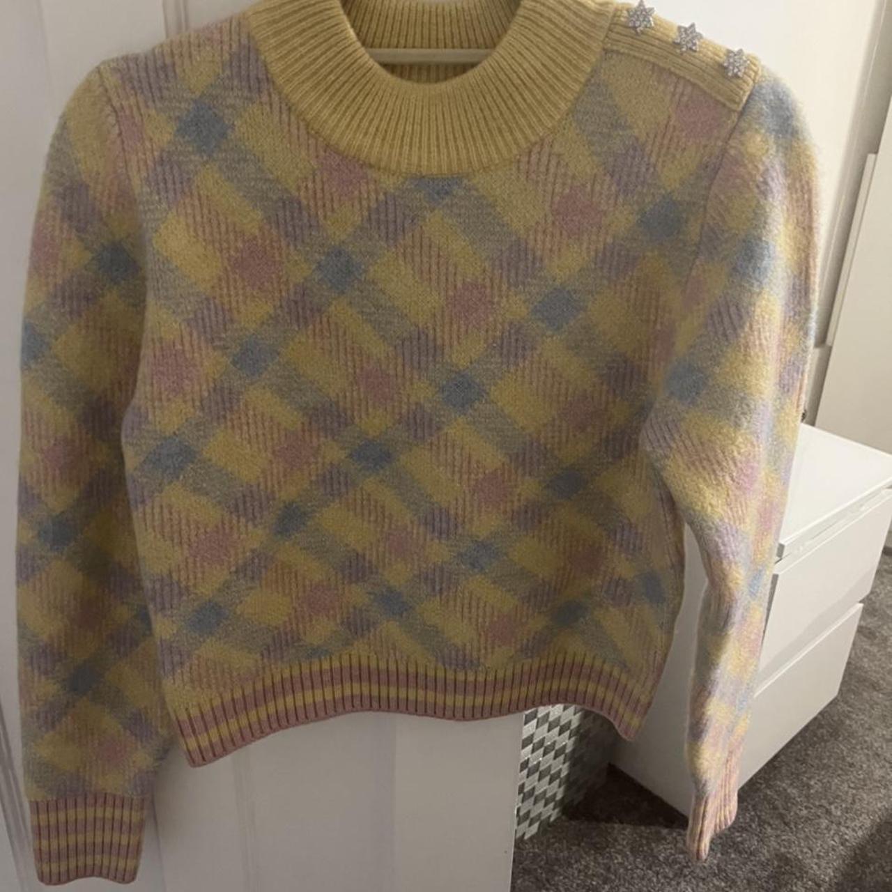 Super soft wool style Zara checked jumper with star... Depop