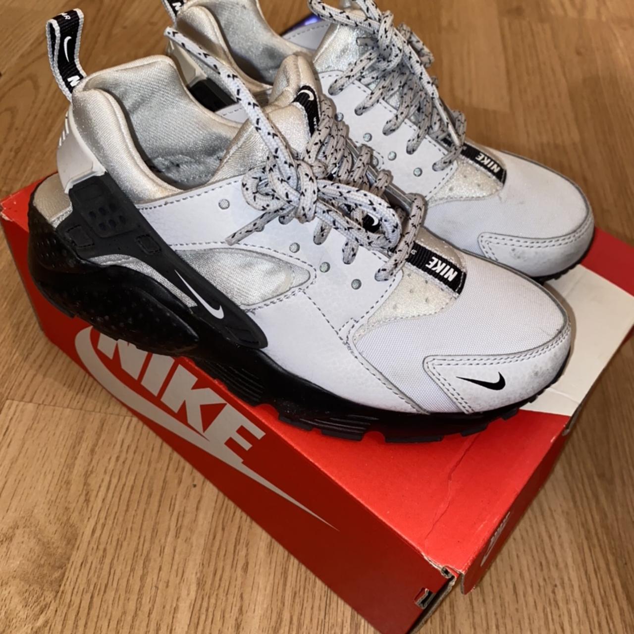 Grey junior huaraches best sale