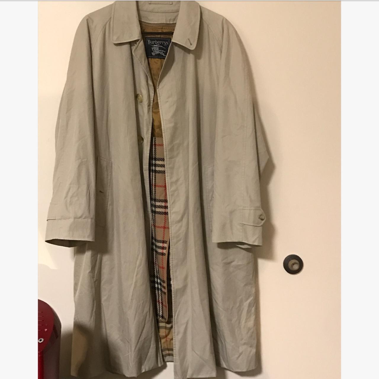 Vintage Burberry coat Perfect condition, loose