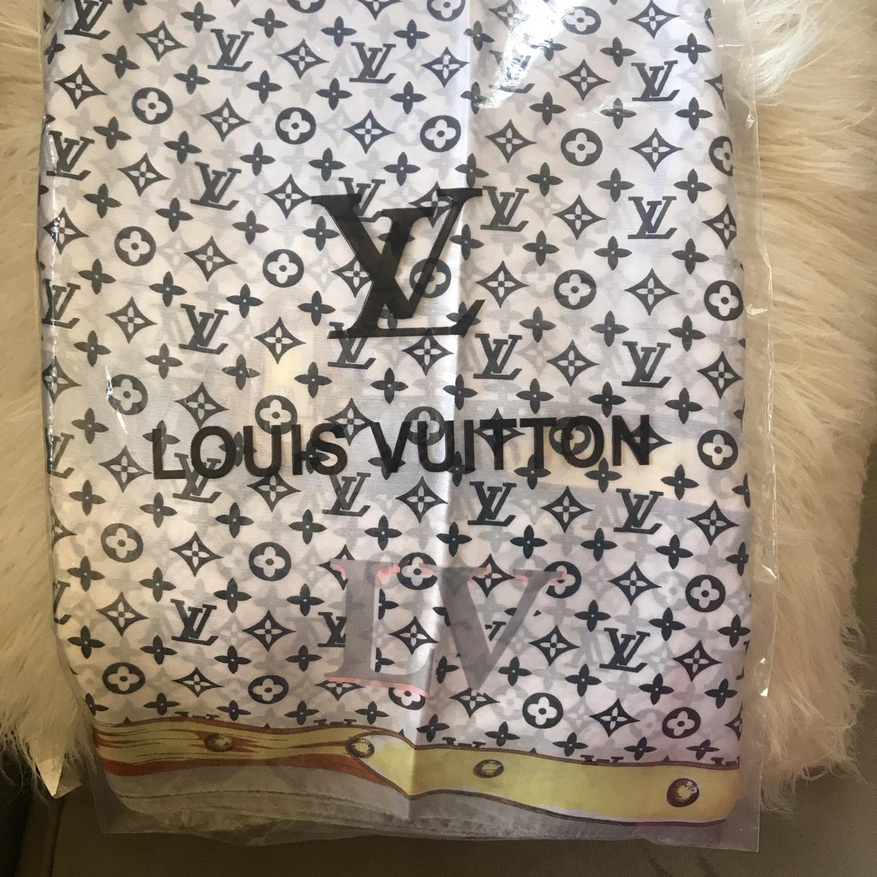 🌈Louis Vuitton Multicolor twilly 🌈 🌈Bought from - Depop