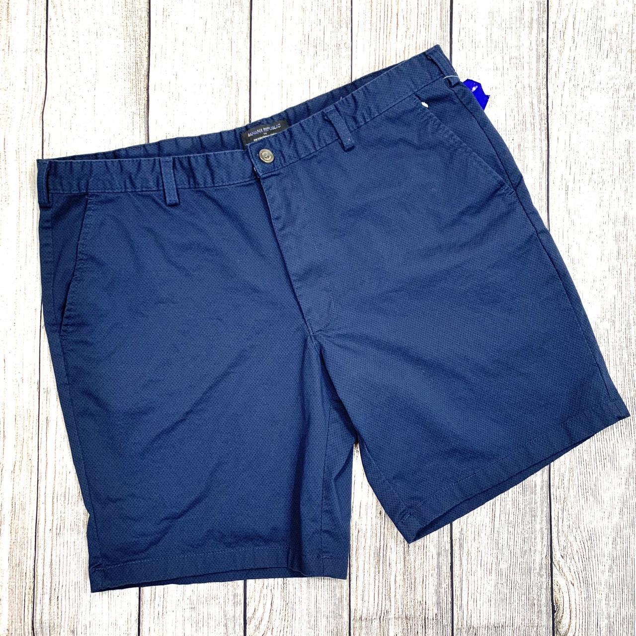 Banana Republic Men's Shorts Depop
