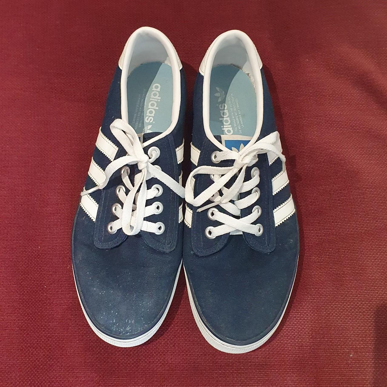 Adidas Men's Navy and White Trainers | Depop