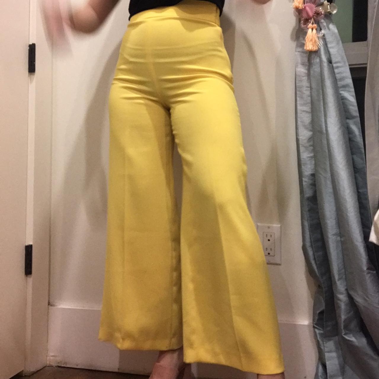 Zara primary yellow flare pants Small stains on end - Depop