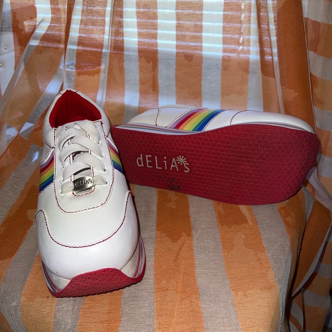 Delias sneakers hot sale