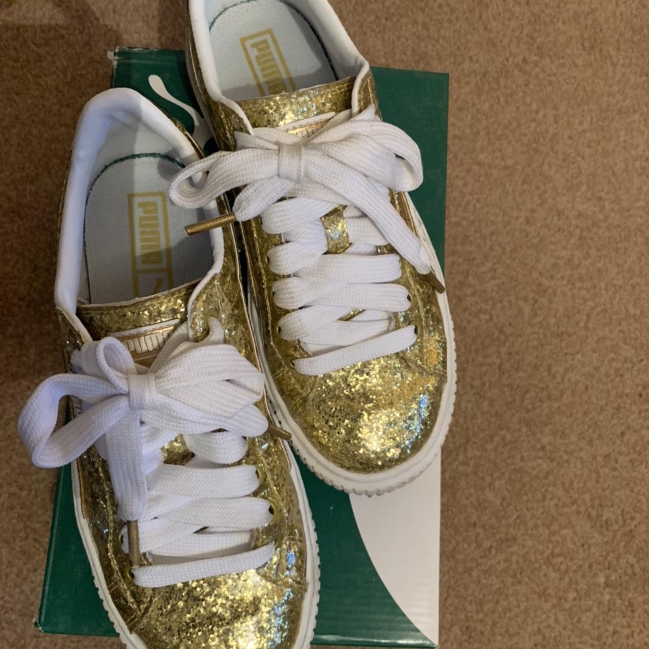 Gold glitter hot sale pumas