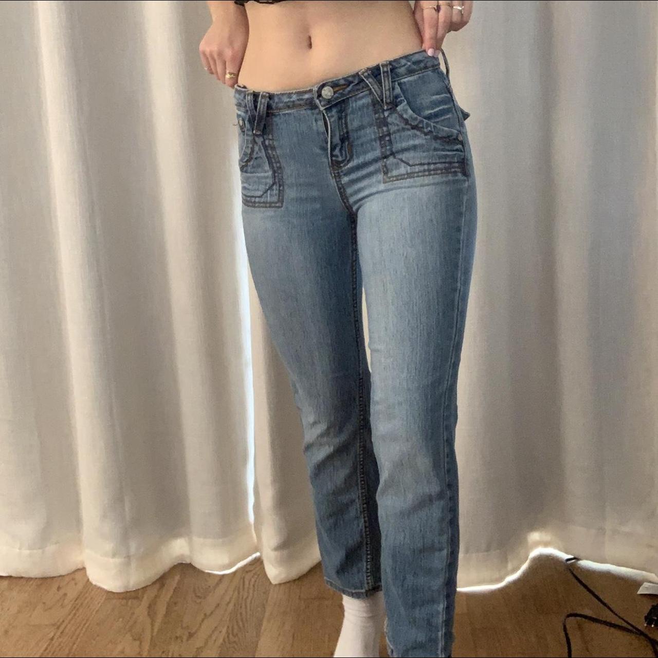 Super cute vintage lucky brand y2k low rise jeans - Depop