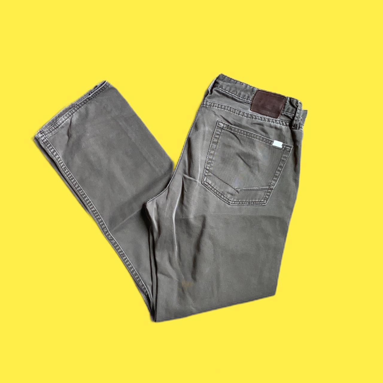 item listed by licensedtochill