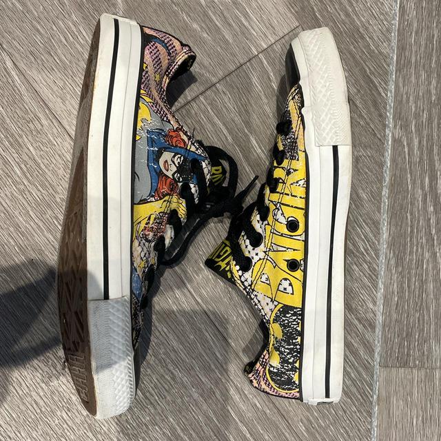 Batgirl converse online