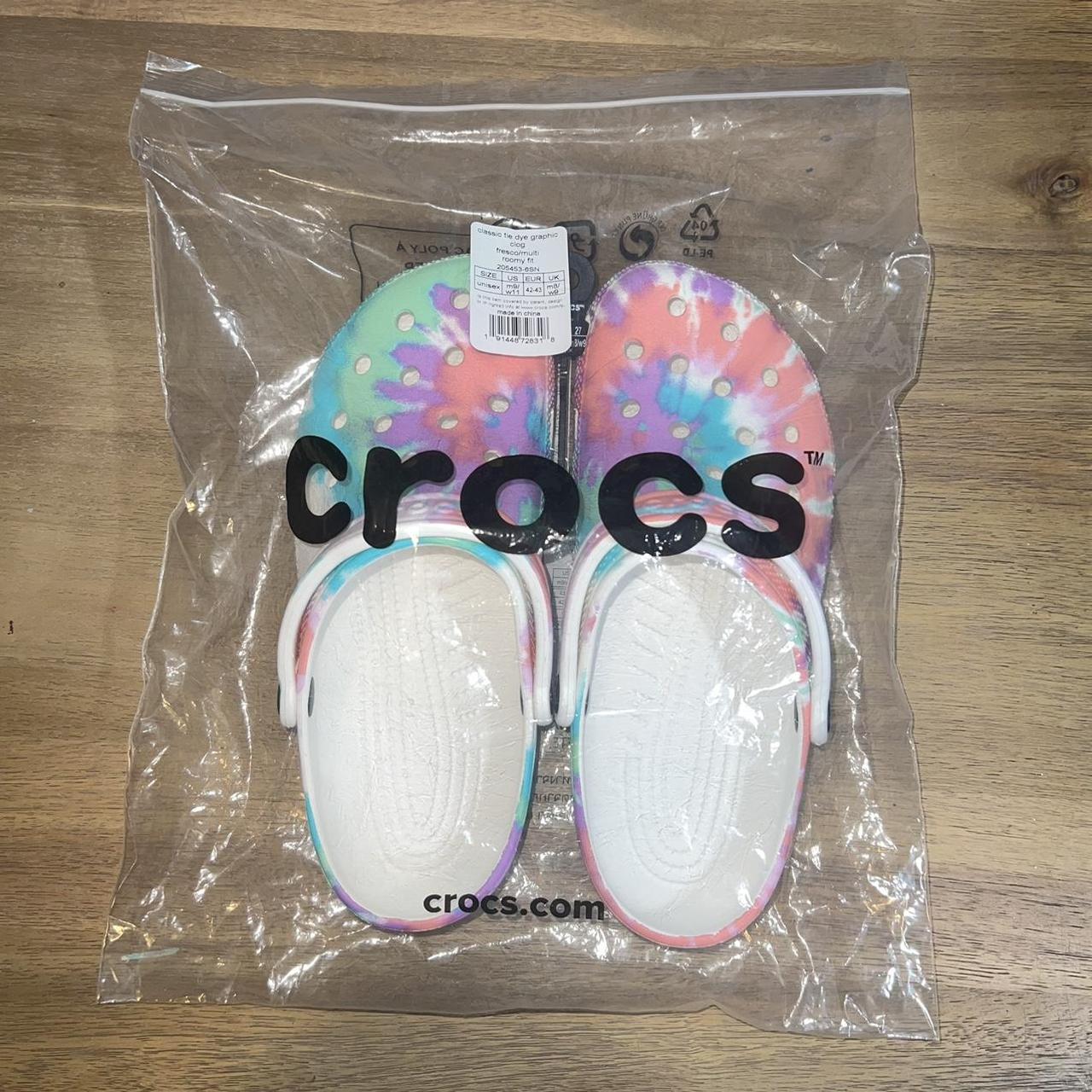 Crocs classic tie dye best sale graphic clog