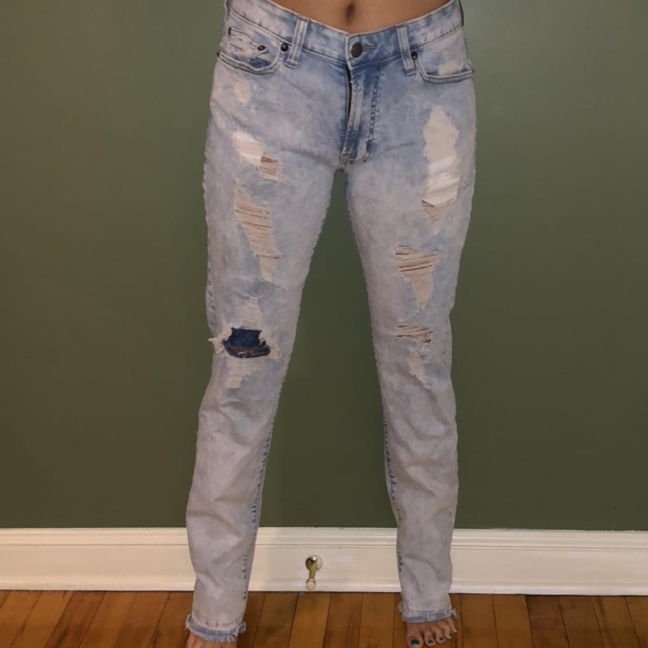 American Eagle women’s acid wash jeans. They are in... - Depop