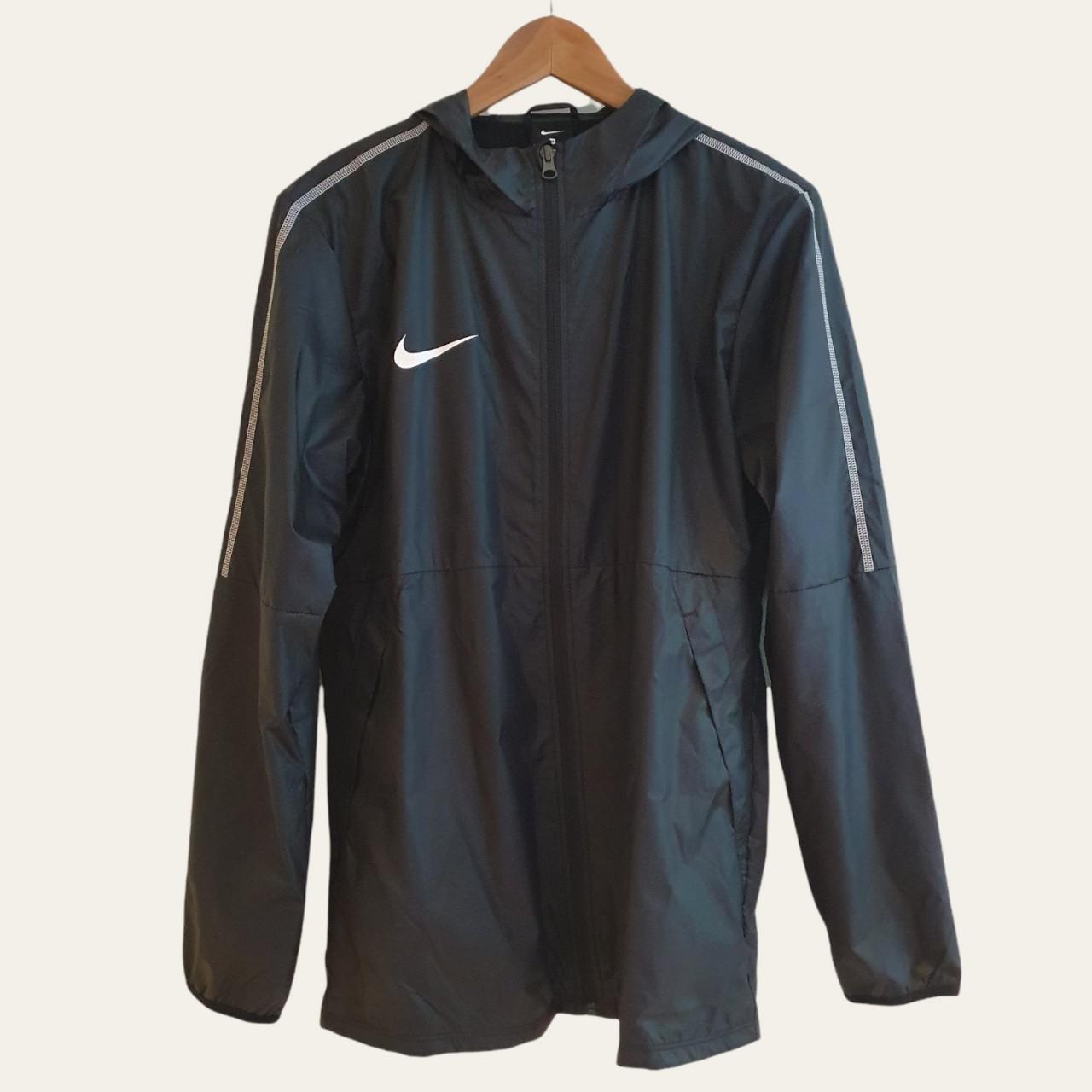 nike thin windbreaker