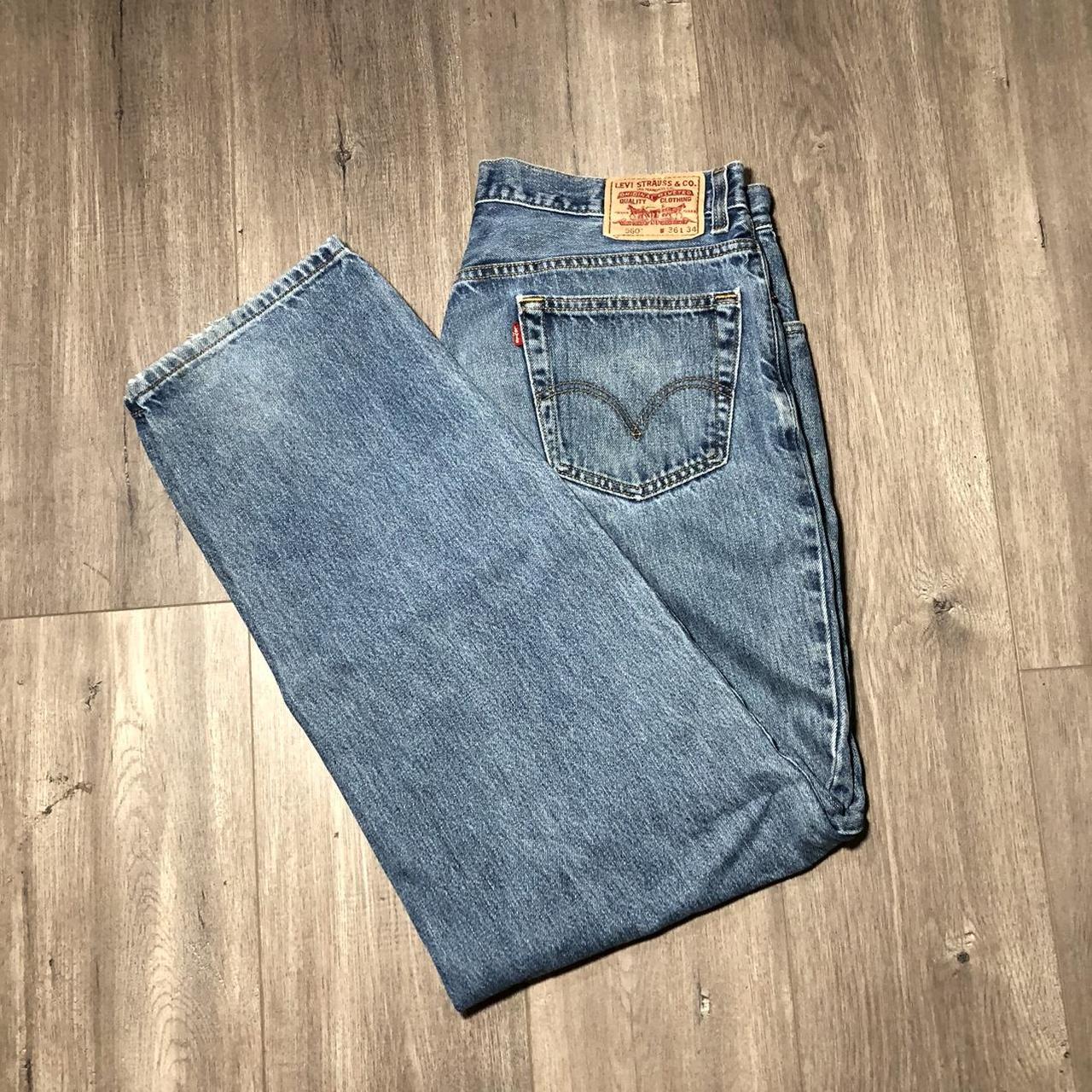 560 levi outlet jeans