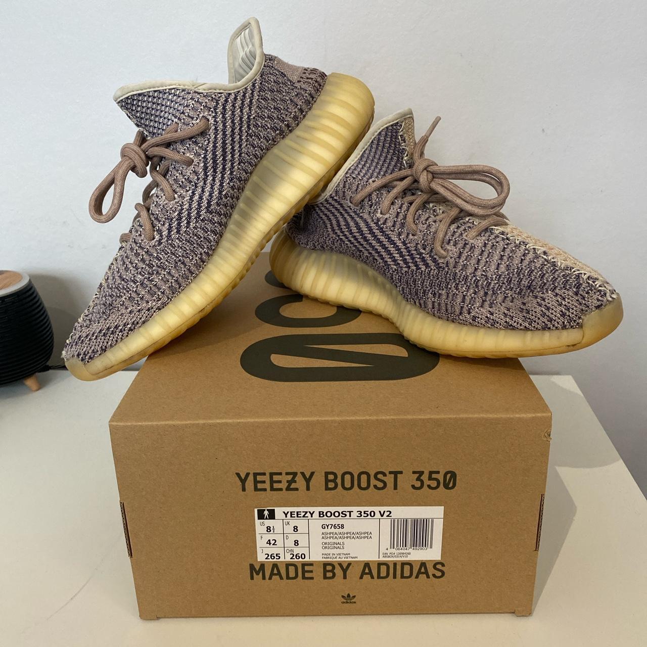yeezy 350 black and pink